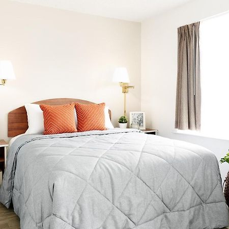 Intown Suites Extended Stay Richmond Va - Честър Екстериор снимка