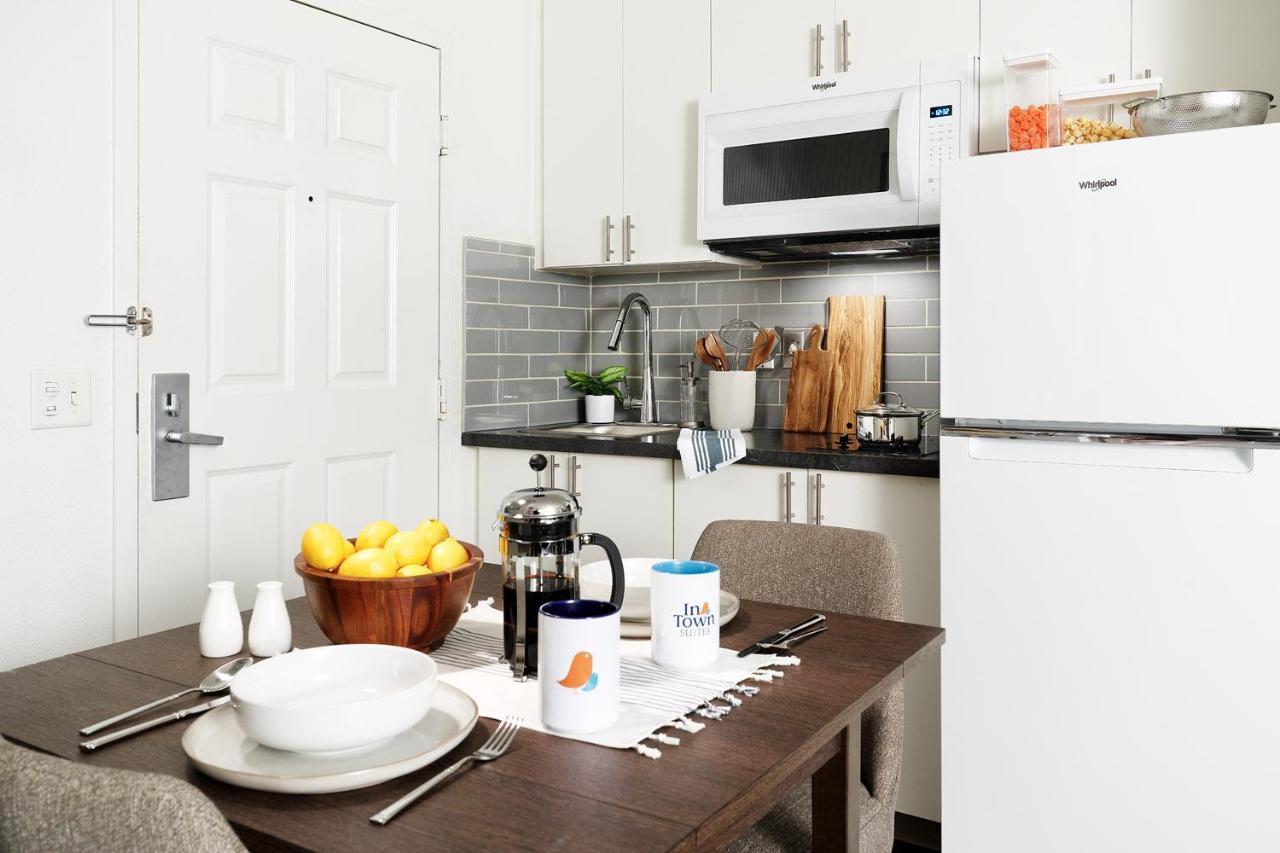 Intown Suites Extended Stay Richmond Va - Честър Екстериор снимка