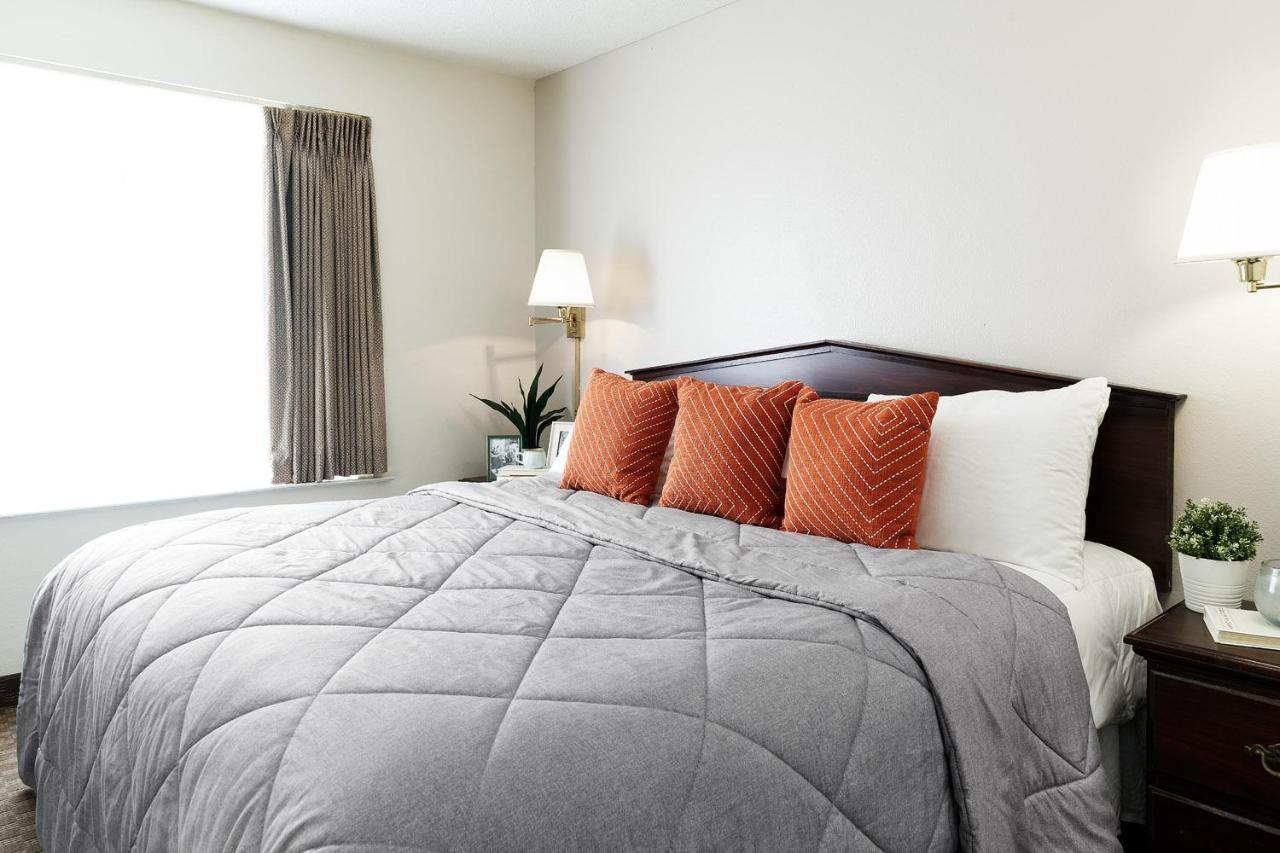 Intown Suites Extended Stay Richmond Va - Честър Екстериор снимка