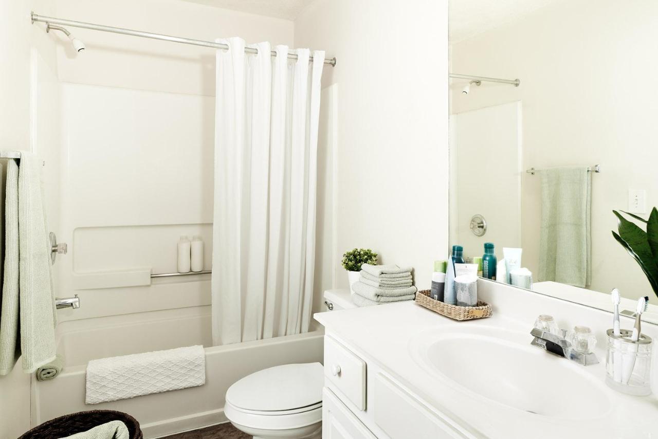 Intown Suites Extended Stay Richmond Va - Честър Екстериор снимка
